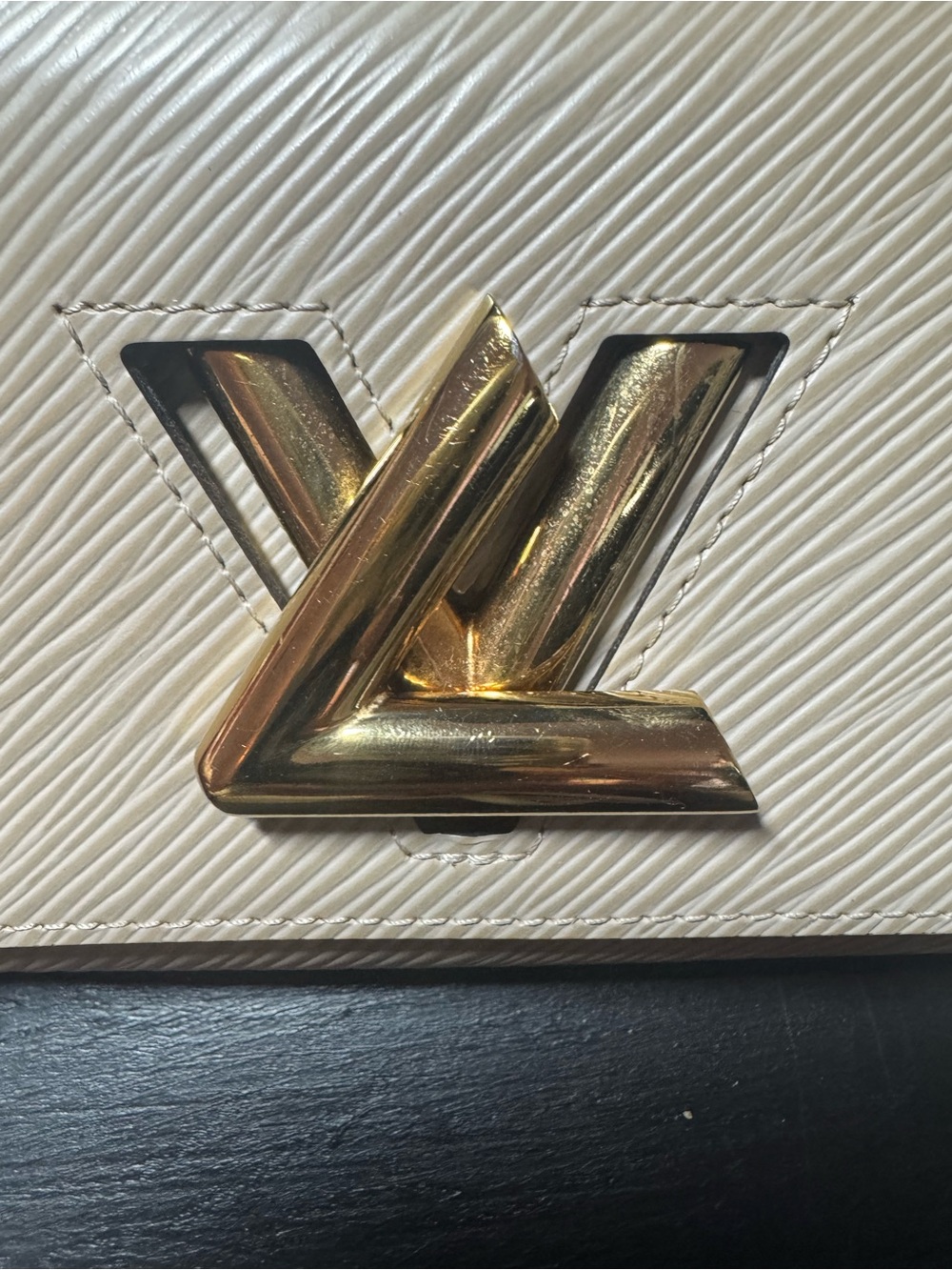 Louis Vuitton Cream Epi Leather V Flap Wallet with Gold V Hardware - Picture 4 of 6
